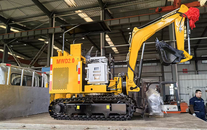 山東東達機電有限責任公司自主研發MWD2.0小型挖掘機裝車發貨