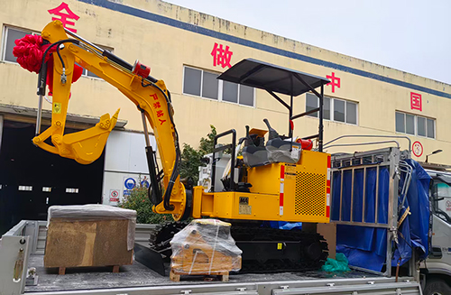 山東東達機電自主研發生產的 MWND2.0小型挖掘機成功發運云南